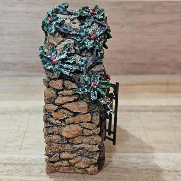 Department 56 Village Stone Archway 4" Green Gate Holly Covered Details Vintage - Picture 3 of 7